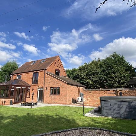 The Coach House Villa Birmingham Exterior photo
