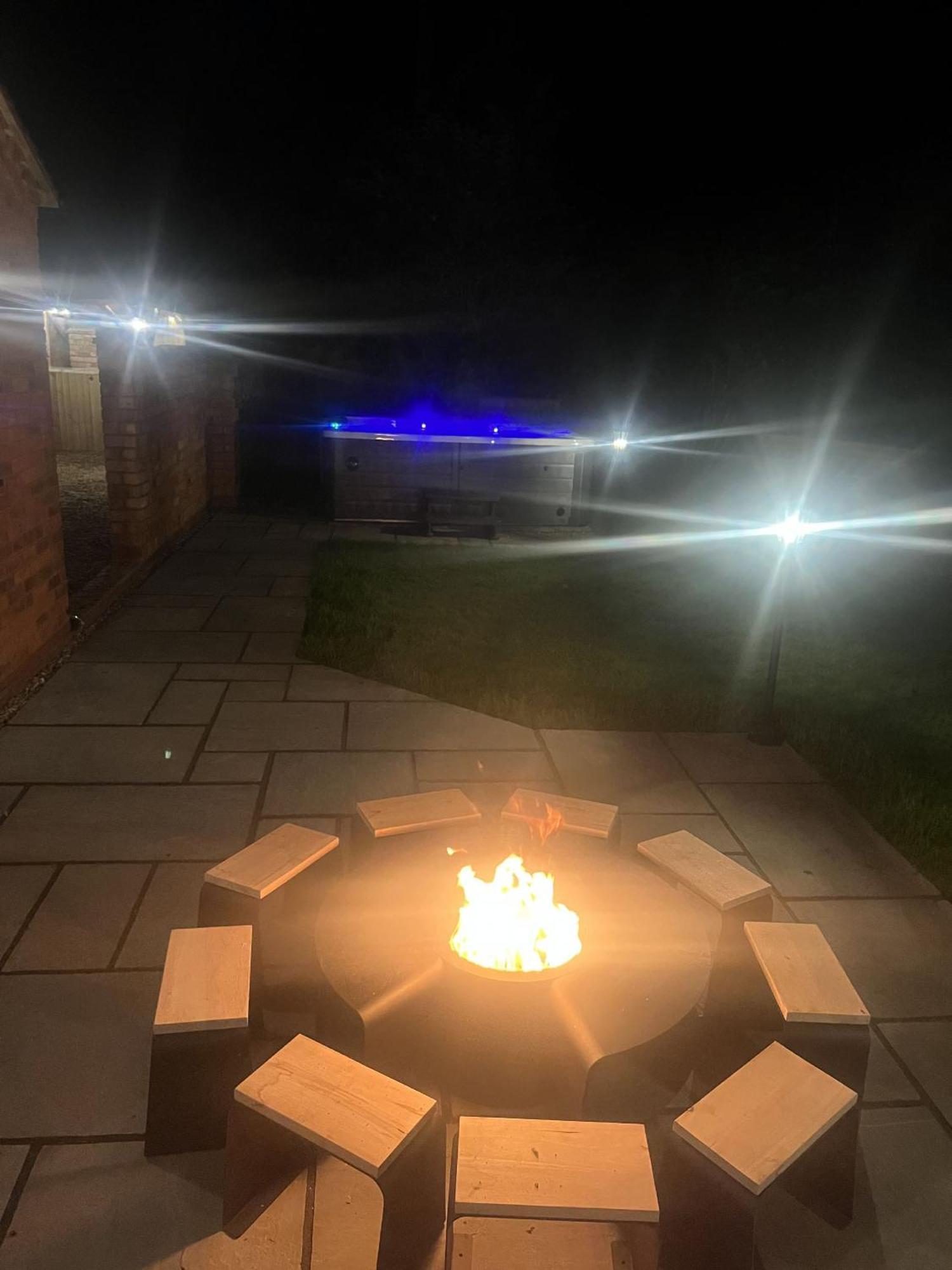 The Coach House Villa Birmingham Exterior photo
